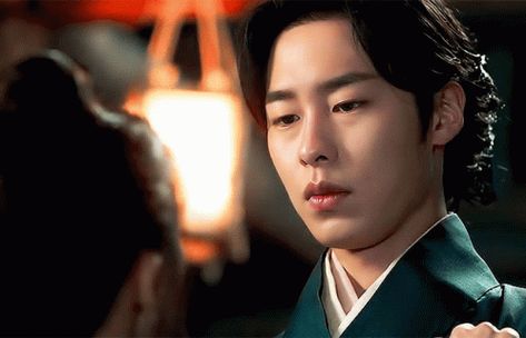 Lee Jae Wook Gif, Lee Jaewook, Lee Jae Wook, Night Mood, Alchemy Of Souls, Jae Wook, Lee Jae-wook, Korean Shows, Chicken Pot