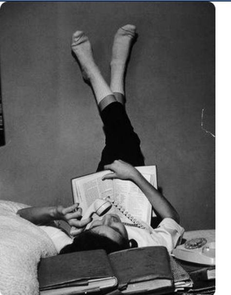 Life Magazine, A Book, A Woman, Magazine, Reading, Bed, Books