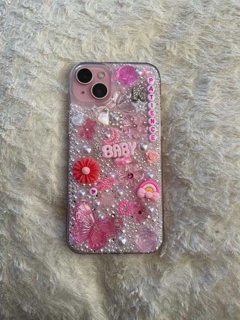 customizable junk case Pink Junk Case, Junk Cases Iphone, Junk Case Ideas, Cover Ideas Iphone, Junk Phone Case, Junky Cases, Bling Phone Cases Diy, Junk Case, Diy Phone Case Design