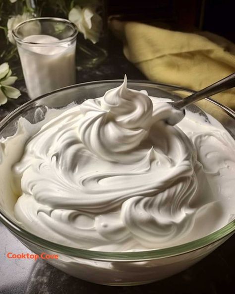 This is my grandma's fave recipe ever. The best part? It just takes 7 mins! 7minute Frosting, Seven Minute Frosting, 7 Minute Frosting, Cooktop Cove, Homemade Buttercream Frosting, Fluffy Frosting, Icing Recipes, Free Keto Meal Plan, Ina Garten Recipes