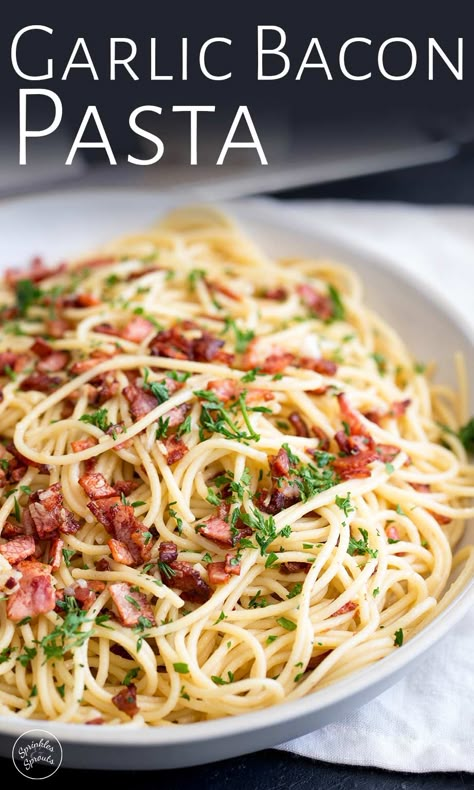 This Easy Garlic Bacon Pasta Recipe is going to be your go-to weeknight meal when you need a quick dinner on the table in just 10 minutes. With just 5 ingredients - pasta, olive oil, garlic, bacon, and salt, you can have a delicious dinner! (Parmesan and parsley are optional but so good!) You can use spaghetti, linguine, or even angel hair pasta for this recipe. But make sure to keep the bacon fats as that is where the magic happens. Pasta Sauce With Bacon, Low Ingredient Pasta Recipes, Garlic Bacon Pasta, Pasta Olive Oil, Bacon Pasta Recipes, Pastas Recipes, 5 Ingredient Dinners, Pasta Spaghetti, Olive Oil Garlic