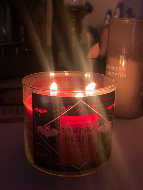 Bath And Body Works Aesthetic, Bath And Body Works Halloween, Candle Bath And Body Works, Platonic Soulmate, Autumn Fall Aesthetic, Candle Obsession, Candle Bath, Jessica Hall, Candles Aesthetic