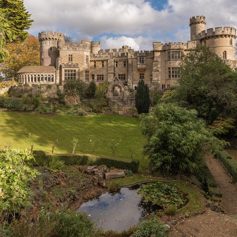 You could call spectacular Devizes Castle home for £2.5million Stone Archway, Wiltshire England, Castle Home, English Castles, English Heritage, Voyage Europe, Water Features, House Tours, Wales