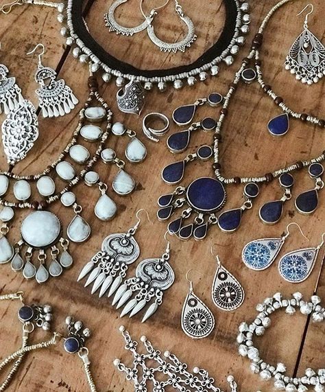 We have some more Lost Lover jewellery on its way instore over coming days ! #australianfashionblogger #jewellery #bohostyle #kuranda #cairns #instagood Bohemian Schick, Fashion Boho Chic, Boho Jewellery Necklaces, Boho Jewels, Boho Mode, Boho Chic Necklace, Bohemian Inspiration, Boho Inspiration, Boho Chic Earrings