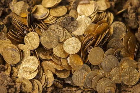 Archaeologists Stumble Across a Hoard of Gold Mediterranean Coast, Gold Bullion, Gold Coins, Silver Coins, Archaeology, Gold And Silver, Artifacts, History, Silver