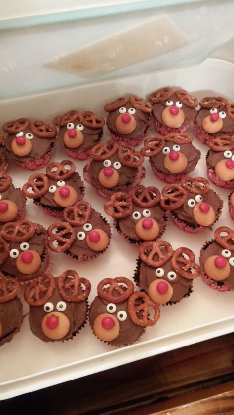 Rudolf cupcakes Rudolf Cupcakes, Xmas Card, Xmas Cards