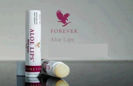 ALOE LIPS. This rich and nourishing pocket-sized lip balm soothes and moisturises dry, chapped lips with the conditioning ingredients of aloe,jojoba and beeswax. Great to protect your lips all year round ! Forever Aloe Lips, Aloe Lips, Forever Living Business, Forever Living Aloe Vera, Soften Lips, Forever Products, Forever Business, Forever Aloe, Best Lip Balm