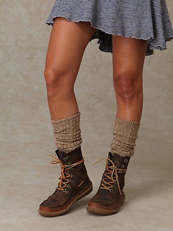 Summer Hiking Boots, Garden Boots, Estilo Hippy, Free People Clothing Boutique, Brown Boots, Lace Up Boots, Sock Shoes, Look Fashion, Me Too Shoes