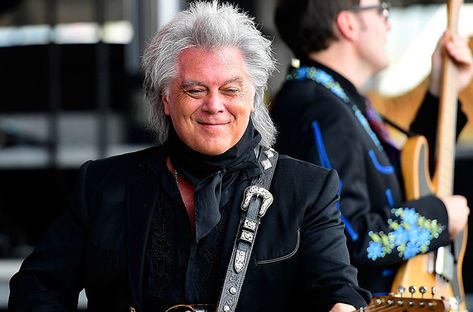 Man who called Marty Stuart with his guitar wearing a black scarf How To Wear Large Square Scarf, Small Square Scarf Tying, Stuart Martin Miss Scarlet, Stuart Little Costume, Marty Stuart, Burlap Pumpkin Wreath, Gaither Vocal Band, Steve Miller Band, Wear A Scarf