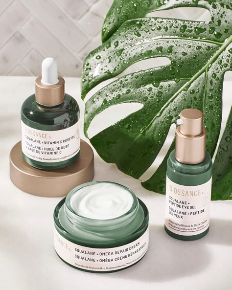 Green Skincare Photography, Green Skincare Packaging, Green Skincare Aesthetic, Sustainable Cosmetics, Skin Care 30s Women, Green Beauty Products, Nature Skincare, Skincare Sephora, Green Skincare