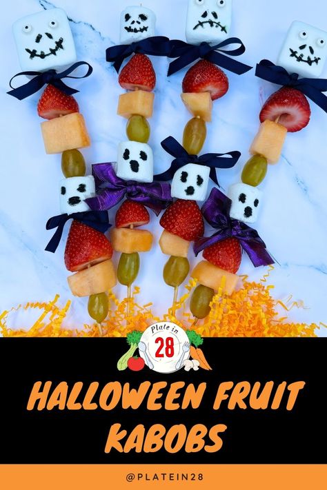 🎃👻 Get ready for a spooky and healthy treat! Check out these Halloween Fruit Kabobs that combine colorful fruits with spooky marshmallows. Perfect for your Halloween celebrations! 🍓🍇 Halloween Fruit Kabobs, Kabob Sticks, Halloween Finger Foods, Healthy Halloween Snacks, Candy Eyeballs, Halloween Fruit, Shish Kabobs, Halloween Movie Night, Fruit Kabobs