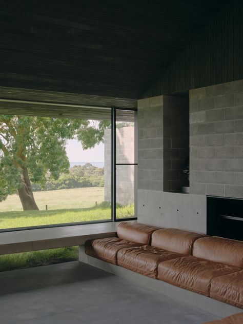 Dark Ceiling, Minimal Furniture, Internal Courtyard, Japanese Architect, Mornington Peninsula, Storey Homes, Concrete Structure, Minimalist Architecture, Courtyard Garden