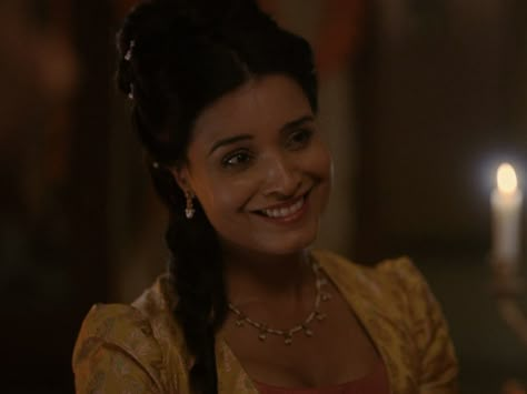 Lady Mary Sharma [Bridgerton screencaps | 2x06 | Shelley Conn] Mary Sharma Bridgerton, Mary Sharma, Shelley Conn, Bridgerton Screencaps, Sharma Bridgerton, Euphemia Potter, Lady Mary, Julia Quinn, Tv Series