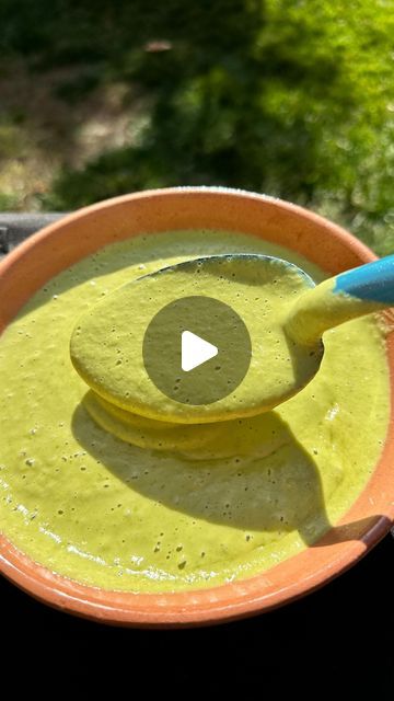 Fake Guacamole, Guacamole Salsa Recipe, Salsa Taquera, Tacos Dorados, Mexican Flavors, Salsa Guacamole, Guacamole Salsa, Salsa Ingredients, Green Salsa