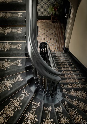 Dark Interiors | Staircase | Life Unstyled: Art Deco Rug Love Lace Rug, Beautiful Stairs, Art Deco Rug, Stair Steps, Art Deco Home, Stairway To Heaven, Carpet Stairs, Gothic Decor, Gothic House