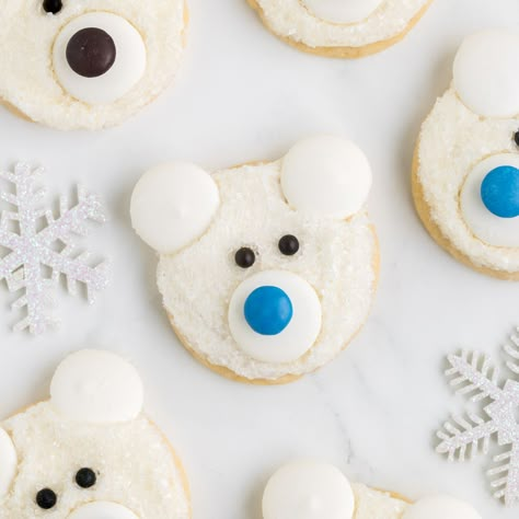 Polar Bear Face Cookies Polar Bear Cookies, Polar Bear Cupcake, Cute Christmas Desserts, Face Cookies, Polar Bear Face, Pecan Snowballs, Preschool Cooking, Grinch Cookies, Homemade Gingerbread