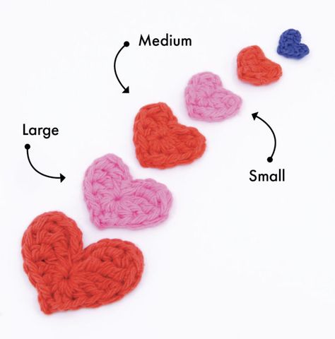 Miniature Flat Heart Crochet Pattern – Club Crochet Crocheted Hearts, Large Crochet Hooks, Crochet Flats, Crochet Bookmark Pattern, Heart Crochet, Crochet Heart Pattern, Valentines Crochet, Crochet Bookmarks, Crochet Heart