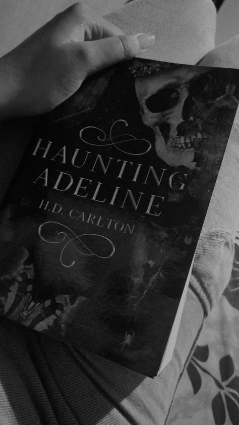 Hauting Adeline Aesthetics, Haunting Adeline Book Snaps, Hunting Adaline, Hunting Adeline, Zade Meadows, Haunting Adeline, Hyuna Kim, Fake Images, Darkest Night