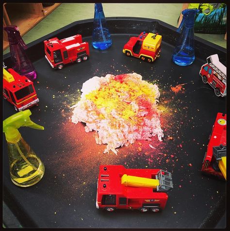 Put the fire out!! #foam #crushedchalks #watersprays #fireengines #sensoryplay #messyplay #fire #water #smallworld #imagination #tufftray… Tuff Tray Ideas Toddlers, Tuff Spot, Eyfs Classroom, People Who Help Us, Eyfs Activities, Early Years Educator, Great Fire Of London, Nursery Activities, Tuff Tray