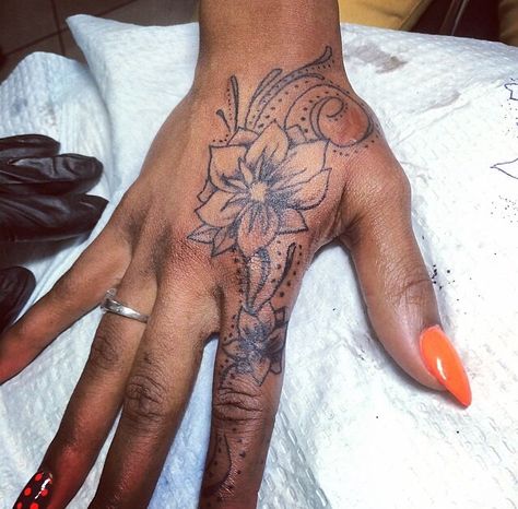 Lilly Hand Tattoos For Women, Female Hand Tattoos Black Women, Pretty Hand Tattoos For Women Unique, Samoan Hand Tattoo Women, Lotus Flower Hand Tattoos For Women, Lilly Hand Tattoo, Samoan Hand Tattoo, Female Hand Tattoos For Women, Hand Flower Tattoos