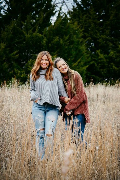 Family Of Four Photo Shoot Ideas, Winter Mom And Daughter Photos, Grown Sister Photo Shoot, Senior Pictures With Mom And Daughter, Single Mom Of Two Photos, Sister Winter Photoshoot, Best Friend Photoshoot Winter, Sister Fall Pictures, Photo Shoot Ideas Senior Pics