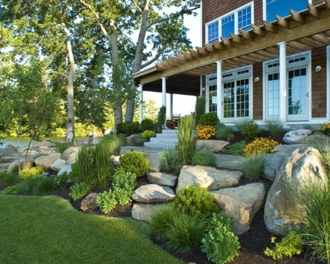 Small Front Yard Landscaping, Front Garden Landscape, Front Yard Design, Front Yard Garden Design, Front Landscaping, Rock Garden Landscaping, Large Yard, Front Yard Garden, Yard Design