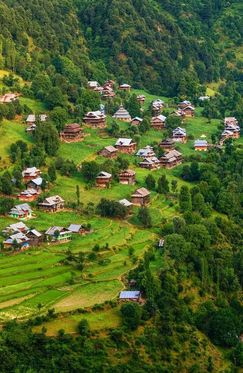 Keran, Neelum Valley, Azad Kashmir. (Photo by Shakil Ahmad) Neelam Valley, Pakistan Pictures, Neelum Valley, Kashmir Pakistan, Azad Kashmir, Pakistan Travel, Amazing Gifs, House In Nature, Beautiful Photos Of Nature