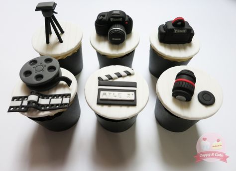 Canon camera themed cupcakes #cuppyandcake #canon #camera #canoncamera #cameracupcakes Cake Designs For Photographer, Camera Cake Ideas Photographers, Photographer Cake Ideas, Photography Theme Cake, Photography Cake Camera, Cake For Photographer, Camera Theme Cake, Camera Cake Ideas, Camera Cupcakes