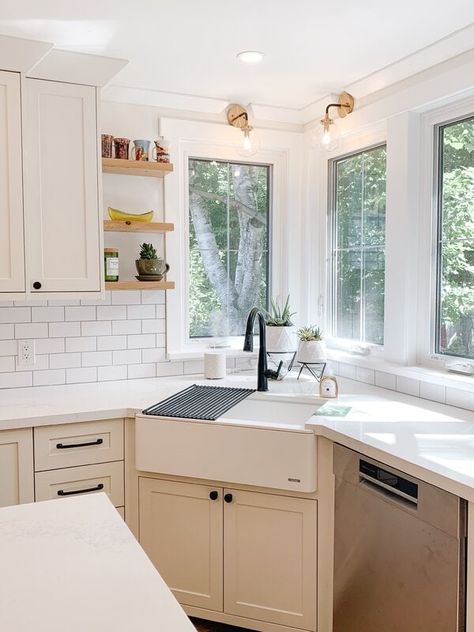 Whether you are going for a traditional, farmhouse, or modern aesthetic, there are kitchen sink window treatments for you. Corner Cabinet Ideas, Kitchen Corner Cabinet Ideas, Kitchen Corners, Corner Kitchen Sink, Kitchen Sink Window, Corner Sink Kitchen, Corner Kitchen Cabinet, Corner Sink, Kitchen Window Treatments