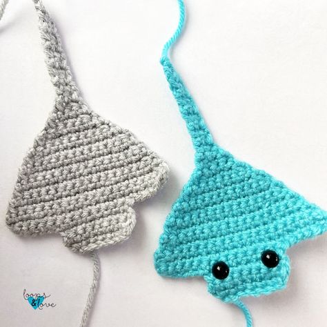 Crochet Stingray Applique, Crochet Sea Animals Applique, Free Manta Ray Crochet Pattern, Mini Stingray Crochet Pattern, Stingray Free Crochet Pattern, Crochet Mini Stingray Free Pattern, Crochet Fish Amigurumi, Free Crochet Stingray Pattern, Crochet Manta Ray Pattern Free