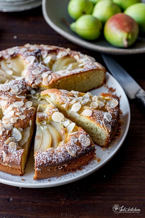 Pear Almond Cake Almond Olive Oil Cake, Pear Almond, Pear And Almond Cake, My 40th Birthday, Pear Dessert, Canned Pears, Pear Cake, Caramel Crunch, Oil Cake