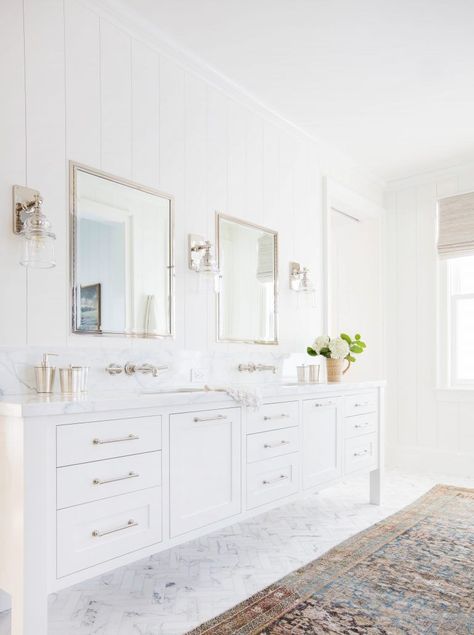 Bathroom Vanity Inspiration, White Bathroom Ideas, Marble Bathroom Vanity, Bathroom Vanity Style, White Bathrooms, Vanity Inspiration, All White Bathroom, Amber Interiors Design, Custom Bathroom Vanity