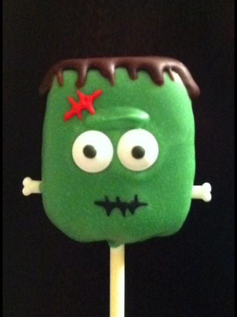 Halloween Cake Pop- Frankenstein Frankenstein Chocolate Covered Strawberries, Frankenstein Cupcake Cake, Frankenstein Cake Pops, Monster Inc Cake Pops, Monster Cake Pops, Vampire Party, Bee Sweet, Halloween Cake Pops, Cake Pop Decorating