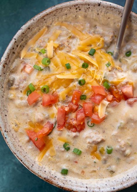 Queso Soup - Farm Life DIY Queso Soup, Keto Cheeseburger Soup, Keto Cheeseburger, Cheese Burger Soup Recipes, Low Carb Soup Recipes, Easy Keto Meal Plan, Cauliflower Dishes, Cheeseburger Soup, Eat Beef