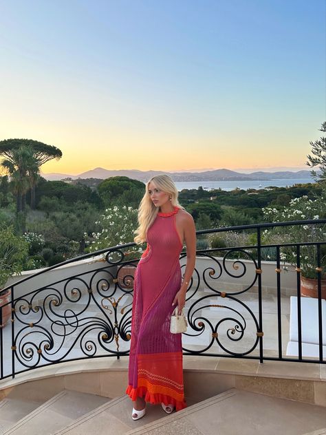 south of france, french riviera outfit, st tropez Riviera Outfit, France Aesthetic Outfit, Euro Summer Outfit, Julia Marie, French Riviera Style, France Outfits, France Aesthetic, Summer Picture Poses, Europe Aesthetic