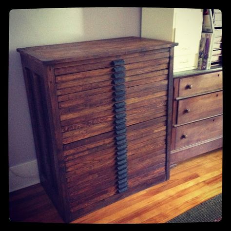 Typesetters Cabinet, Tray Storage Ideas, Letterpress Cabinet, Jewelry Box Ideas, Printer Tray, Printer Cabinet, Future Jewelry, Printers Drawer, Crafts Storage