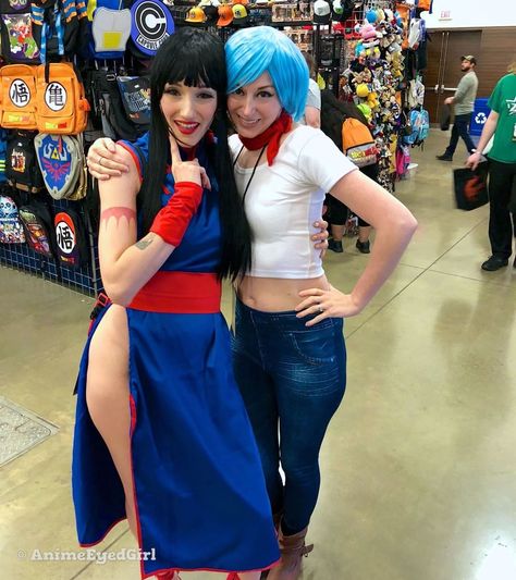 Milk y Bulma Dragonball Cosplay, Dragon Ball Cosplay, Bulma Cosplay, Goku Cosplay, Navidad Diy, Geek Culture, Cosplay Ideas, Best Cosplay, Bollywood Stars