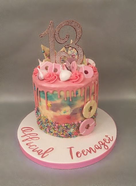 13th Birthday Cake For Girls, 13th Birthday Cake Ideas, Cakes For Teenagers, Superbowl Foods, 13th Birthday Cake, Cakes For Teens, 13th Birthday Party Ideas, Girly Birthday Cakes, 13th Birthday Ideas