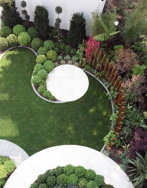 Circular Garden Design, Garden Design Layout Landscaping, Small Garden Landscape, Back Garden Design, Garden Design Layout, Modern Garden Design, Garden Design Plans, Have Inspiration, Outdoor Gardens Design