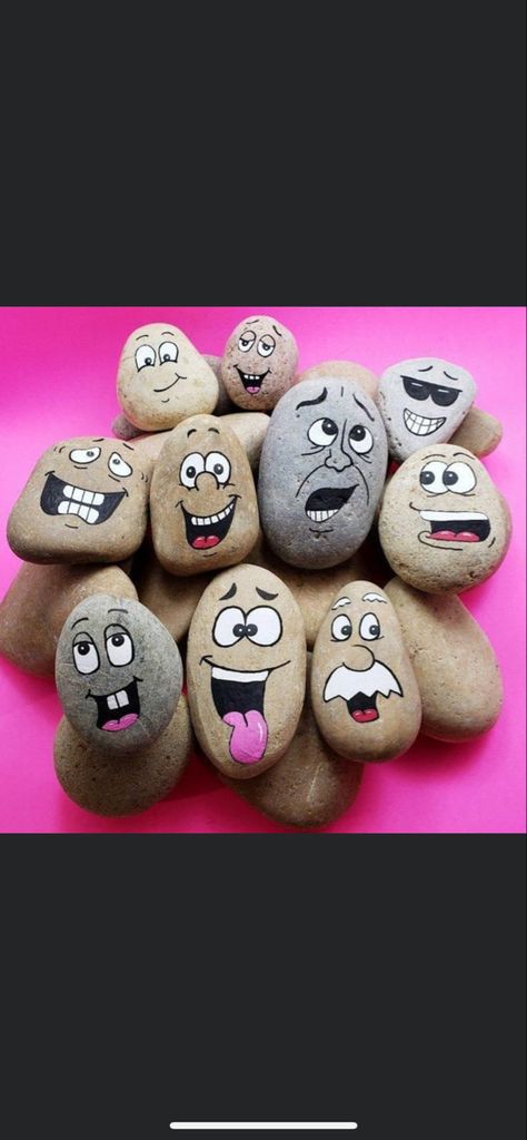 Funny Faces Painted On Rocks, Faces Painted On Rocks, Painted Rocks Craft, Kindness Rocks, Human Face, Rock Crafts, Painted Rock, Billiard Balls, Billiard Table