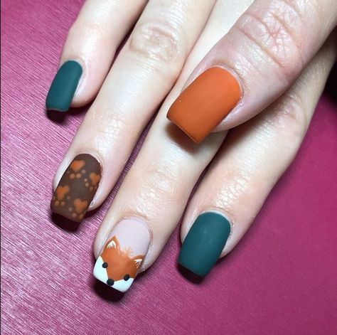 Fox Nails, Ideas For Thanksgiving, Thanksgiving Nail Designs, Thanksgiving Nail Art, Thanksgiving Nail, September Nails, Fall Gel Nails, Fall Nail Art Designs, Cute Nails For Fall