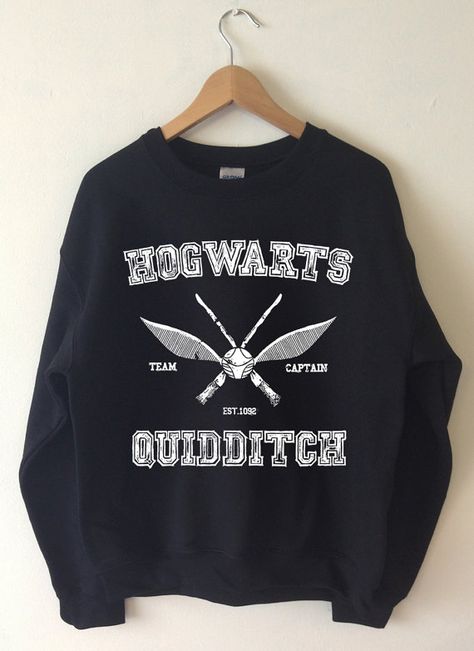 Harry Potter Clothing Hogwarts Quidditch Sweatshirt Team Captain High Quality SCREEN PRINT Soft fleece lined Unisex Sizes - World Ship S-2xl Hogwarts Quidditch, Stile Harry Potter, Harry Potter Merch, Harry Potter Style, Harry Potter Outfits, Fandom Outfits, Harry Potter Books, Harry Potter Love, Harry Potter Obsession