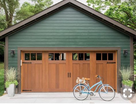 Green Garage, Carriage Style Garage Doors, Green House Exterior, Garage Door House, Wooden Garage Doors, Garage Exterior, Garage Door Makeover, Garage Door Design, Wooden Garage