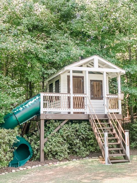 Build A Lemonade Stand, Cubby House Ideas, Backyard Fort, Cabin Remodel, Outdoor Play Space, Kids Backyard Playground, Kids Forts, Tree House Plans, Tree Fort