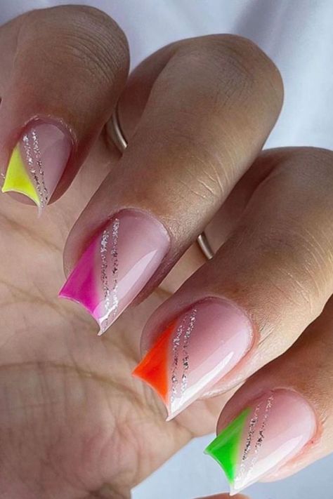 Rainbow Nails Design Glitter, Carnival Nails, French Manicure Acrylic Nails, Fluorescent Nails, Accent Nail Designs, Neon Nail Designs, Unghie Sfumate, Beachy Nails, Colourful Nails