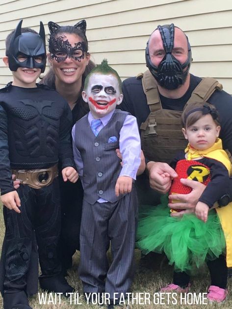 Family Halloween Costume ideas via Wait Til Your Father Gets Home & Oriental Trading #ad #sp #OrientalTrading #Halloween #HalloweenCostumes #FamilyCostumes #FamilyHalloweenCostumes #ThemeCostumes #GroupCostumes #StarWars #Avengers #Batman #Ghostbusters #kidcostumes Family Batman Theme Costumes, Batman Family Costumes Halloween, Family Halloween Costumes With 2 Boys, Batman Characters Costumes, Family Batman Costumes, Batman Family Costumes, Family Halloween Ideas, Avenger Family Costumes, Family Costumes For 4