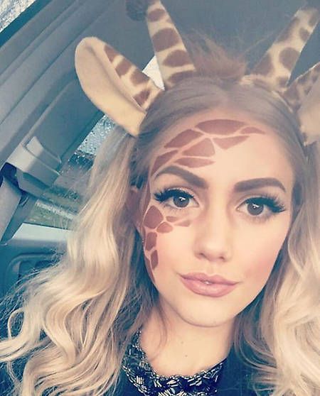 Jirafa Carnaval Make-up, Diy Fantasia, Makeup Zombie, Giraffe Costume, Halloween Make-up Looks, Uhyggelig Halloween, Halloween Parejas, Holloween Costume, Halloween Tattoo