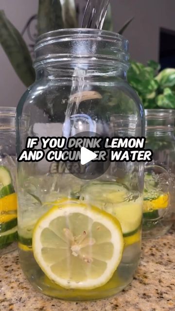 Vitamin Drinks, Cucumber Water Benefits, Cucumber Lemon Water, Cleaner Eating, Diet Detox, Lemon Cucumber, Health Drinks, Lemon Water Benefits, Cucumber Water