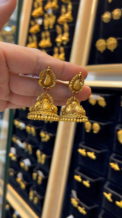 harshjewels_ on Instagram: 22ct gold /916 BIS H M antique jumki DM us for more details. #Goldornaments #goldnecklace #gold #goldlover #goldjewellery #jewelry… Gumka Design Gold, Jumki Design Gold, Gold Jhumki Indian Jewelry, Gold Antique Earrings, Gold Jumkas, Indian Gold Jewellery Design, Gold Earrings For Kids, Silk Saree Blouse Designs Patterns, Temple Jewellery Earrings