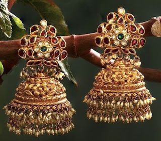 Classic gold jhumka Gold Kammalu, Buttalu Earrings Gold, Buttalu Earrings, Gold Jada, Gold Buttalu, Golden Jhumka, Marriage Jewellery, Fashion Jewelry Necklaces Gold, Earrings Jhumka